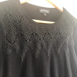 Buffalo David Bitton Sz M Black  Long Sleeve Top with Lace neckline